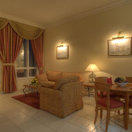 Al Diar Palm Hotel Apartments Abu Dhabi Room photo